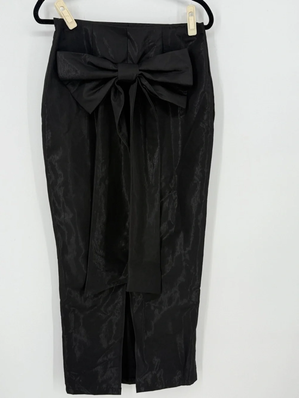 NWT MISSGUIDED Big Bow Detail Back Shiny Bodycon Maxi Skirt SIZE M - Picture 6 of 7